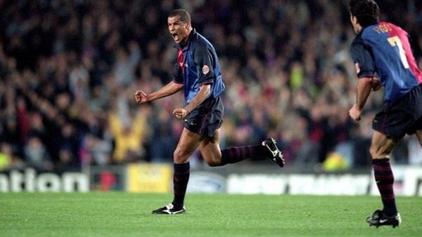 Khoảnh khắc đáng nhớ của AS Monaco trong hành trình vào chung kết UEFA Champions League mùa giải 2003-2004 lịch sử.