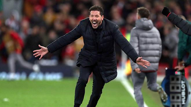 Hàng phòng ngự Atlético Madrid thi đấu kiên cường trong một trận cầu đỉnh cao tại La Liga thể hiện bản sắc đội bóng đầy kỷ luật. 