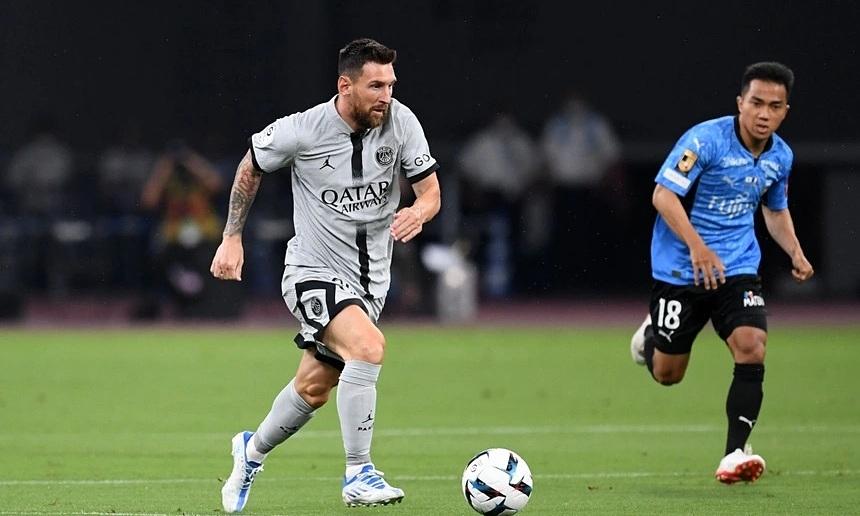 Khoảnh khắc bộ ba tấn công huyền thoại Messi, Neymar và Mbappé sát cánh trong màu áo PSG.