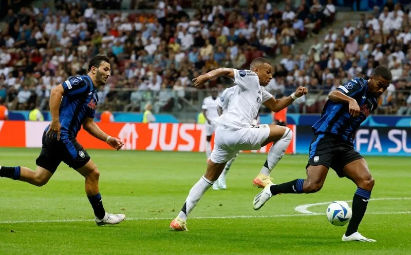 Tiền đạo Álvaro Morata thi đấu cho Atlético Madrid, thể hiện vai trò quan trọng trong hành trình tại La Liga và bóng đá châu Âu.