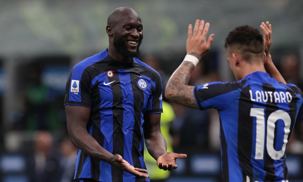 Sơ đồ chiến thuật hoặc hình ảnh HLV chỉ đạo trong trận đại chiến Inter Milan vs Roma tranh suất top 4 Serie A