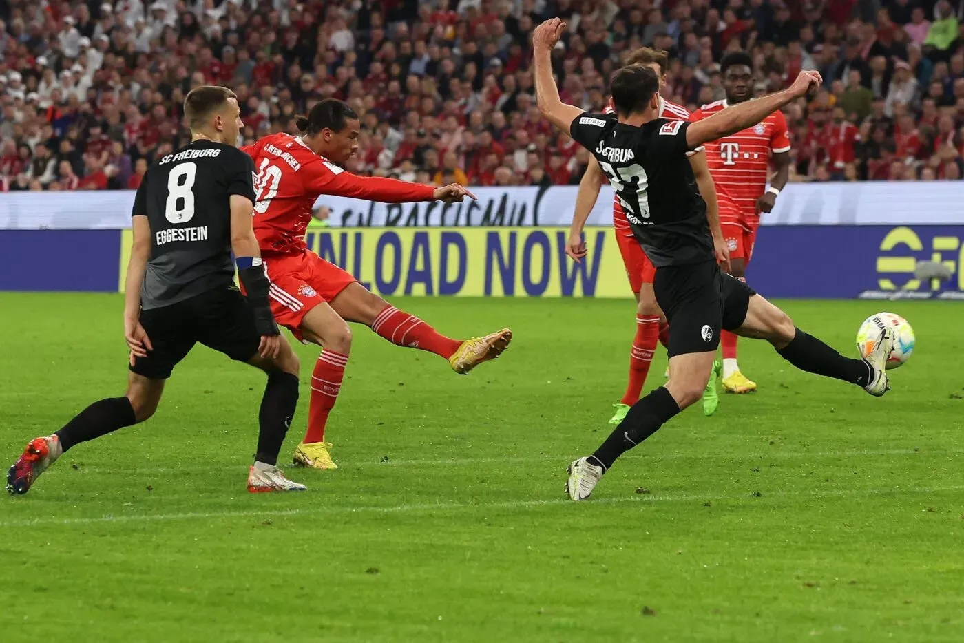 Trận đấu đầy cảm xúc Bayern Munich vs Barcelona tại Champions League