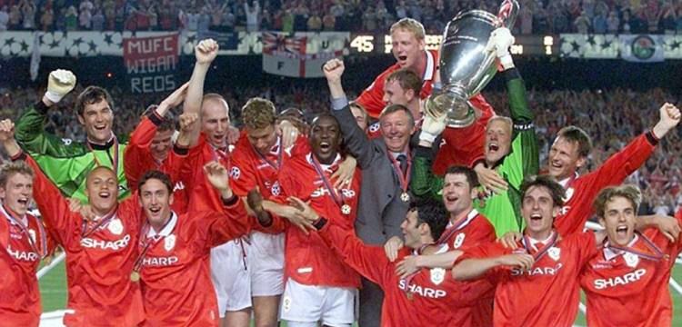 Hình ảnh huấn luyện viên David Moyes tỏ ra thất vọng trên băng ghế chỉ đạo của Manchester United