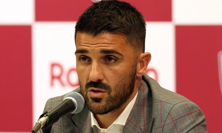 Chân dung David Villa trong màu áo Valencia CF, tiền đạo huyền thoại của bóng đá Tây Ban Nha với những pha xử lý đẳng cấp