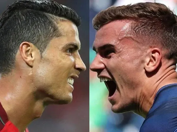 Antoine Griezmann ăn mừng bàn thắng vào lưới Đức trong trận bán kết EURO 2016, một trong những trận đấu huyền thoại giữa Pháp và Đức.