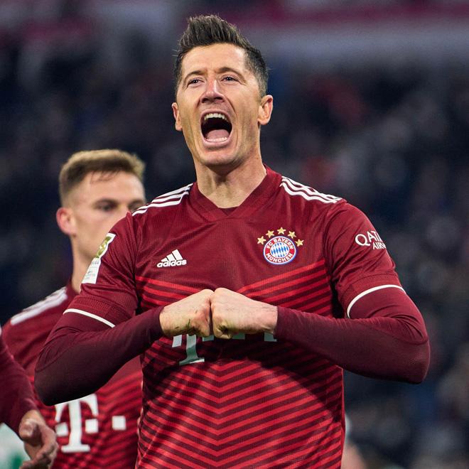 Tiền đạo Robert Lewandowski ăn mừng bàn thắng quan trọng cho Bayern Munich tại Bundesliga trong những mùa giải gần đây