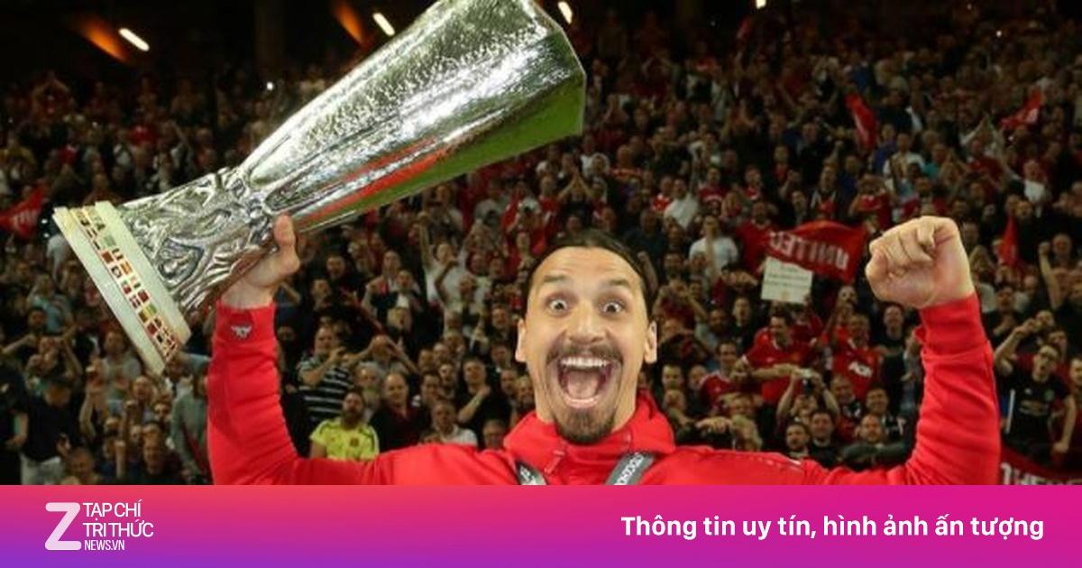 Khoảnh khắc một cầu thủ quốc tế nổi tiếng như Zlatan Ibrahimović hoặc Edinson Cavani ăn mừng bàn thắng trong màu áo PSG tại Ligue 1.