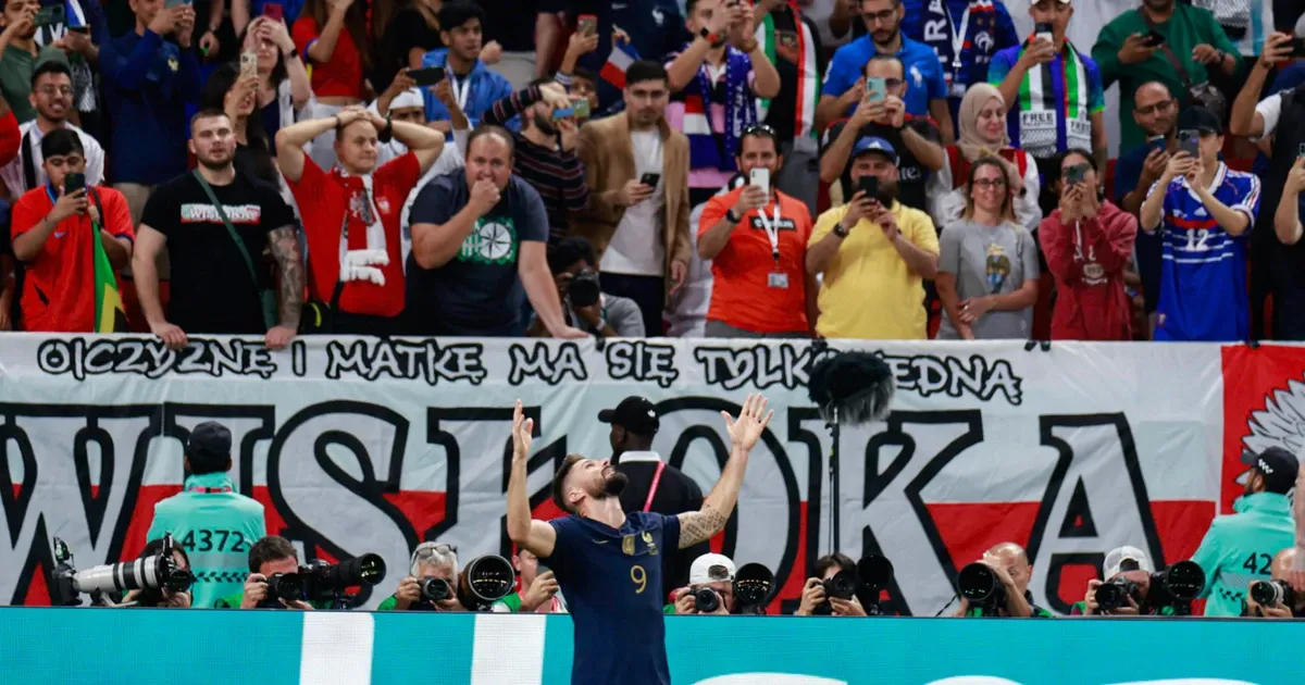 Khoảnh khắc Olivier Giroud ghi bàn thắng lịch sử, trở thành chân sút vĩ đại nhất lịch sử đội tuyển Pháp, vượt qua Thierry Henry