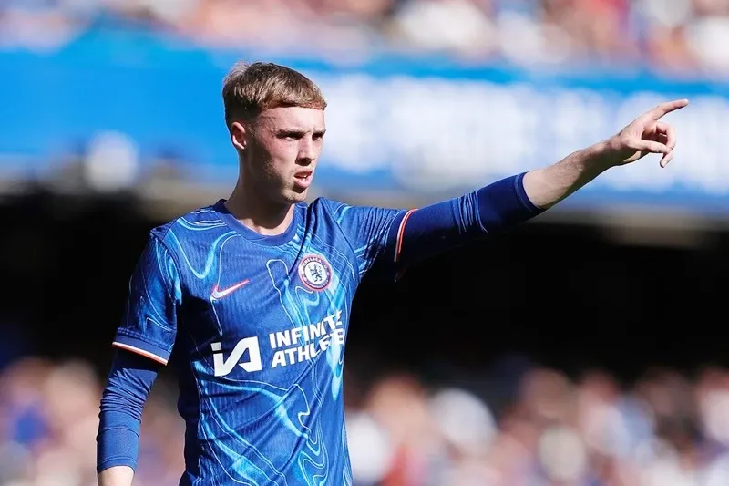 Phil Foden ăn mừng bàn thắng trong màu áo Manchester City, một sản phẩm ưu tú của học viện CLB