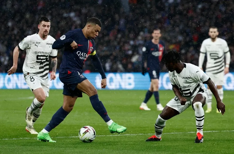 Hàng công PSG với Kylian Mbappé sẵn sàng bùng nổ trong trận đấu quan trọng gặp Lyon tại Ligue 1