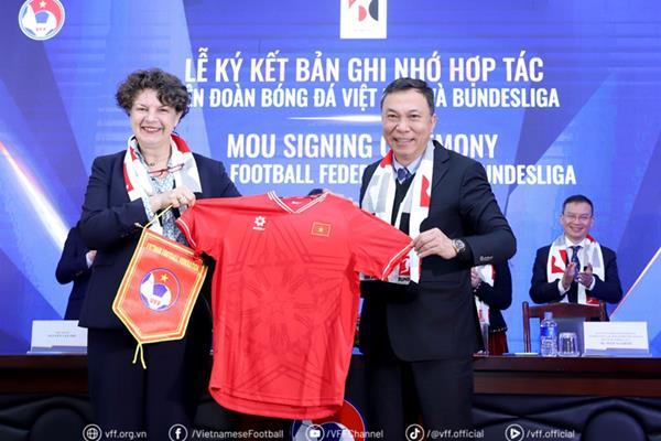 Các huyền thoại Bayern Munich và ảnh hưởng lâu dài của họ đối với câu lạc bộ