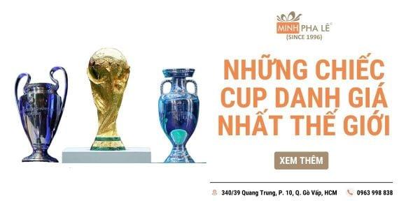 Hình ảnh biểu tượng Premier League và sân vận động hiện đại tượng trưng cho sức hút tài chính và danh tiếng toàn cầu đối với các cầu thủ Serie A.