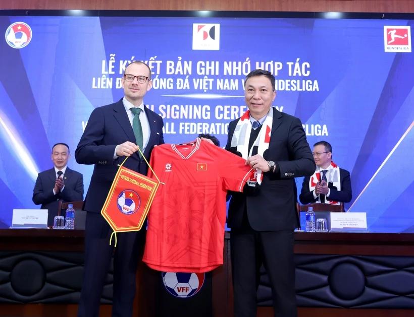 Tương lai tươi sáng của bóng đá Đức với sự đóng góp của các cầu thủ trẻ đang phát triển mạnh mẽ tại Bundesliga và các giải đấu khác