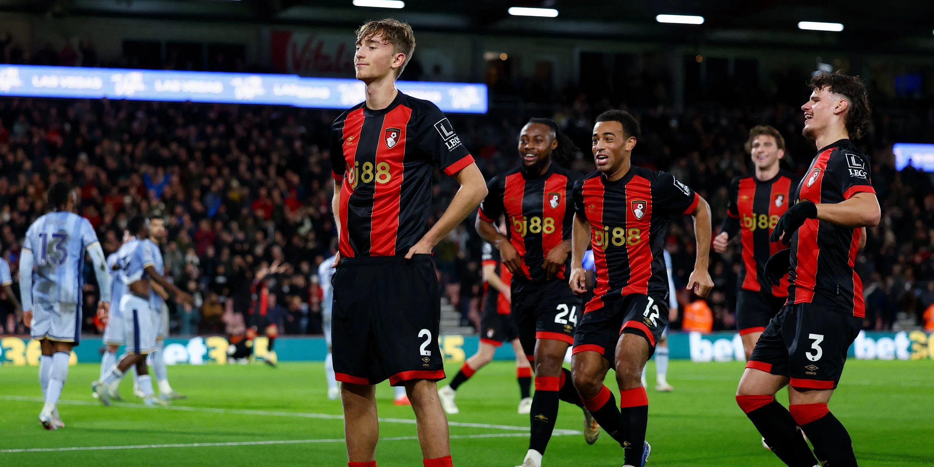 Hậu vệ Dean Huijsen của Bournemouth đang là mục tiêu theo đuổi của Arsenal và Real Madrid