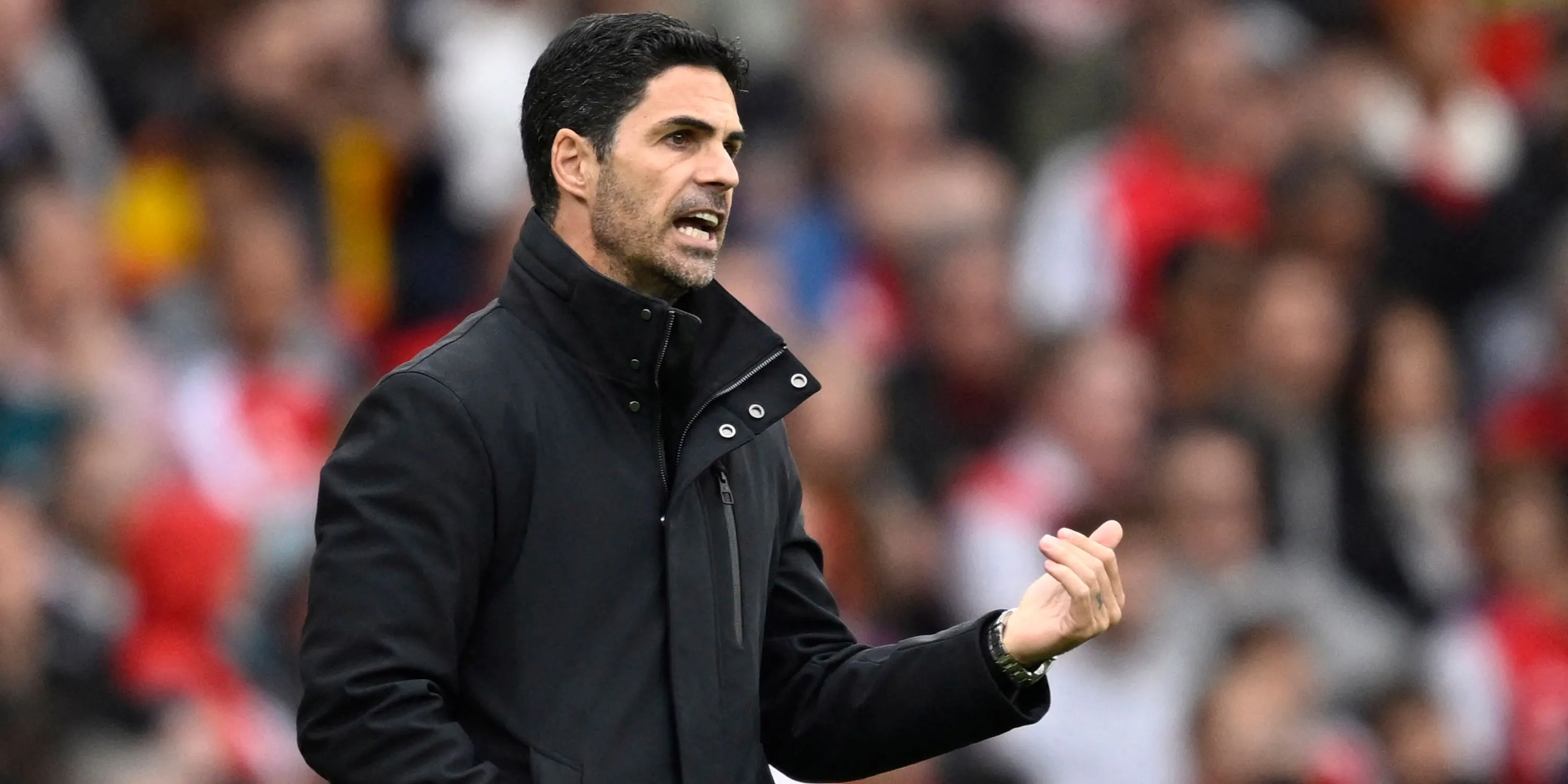HLV Mikel Arteta của Arsenal tỏ ra thất vọng sau trận thua PSG bán kết Champions League
