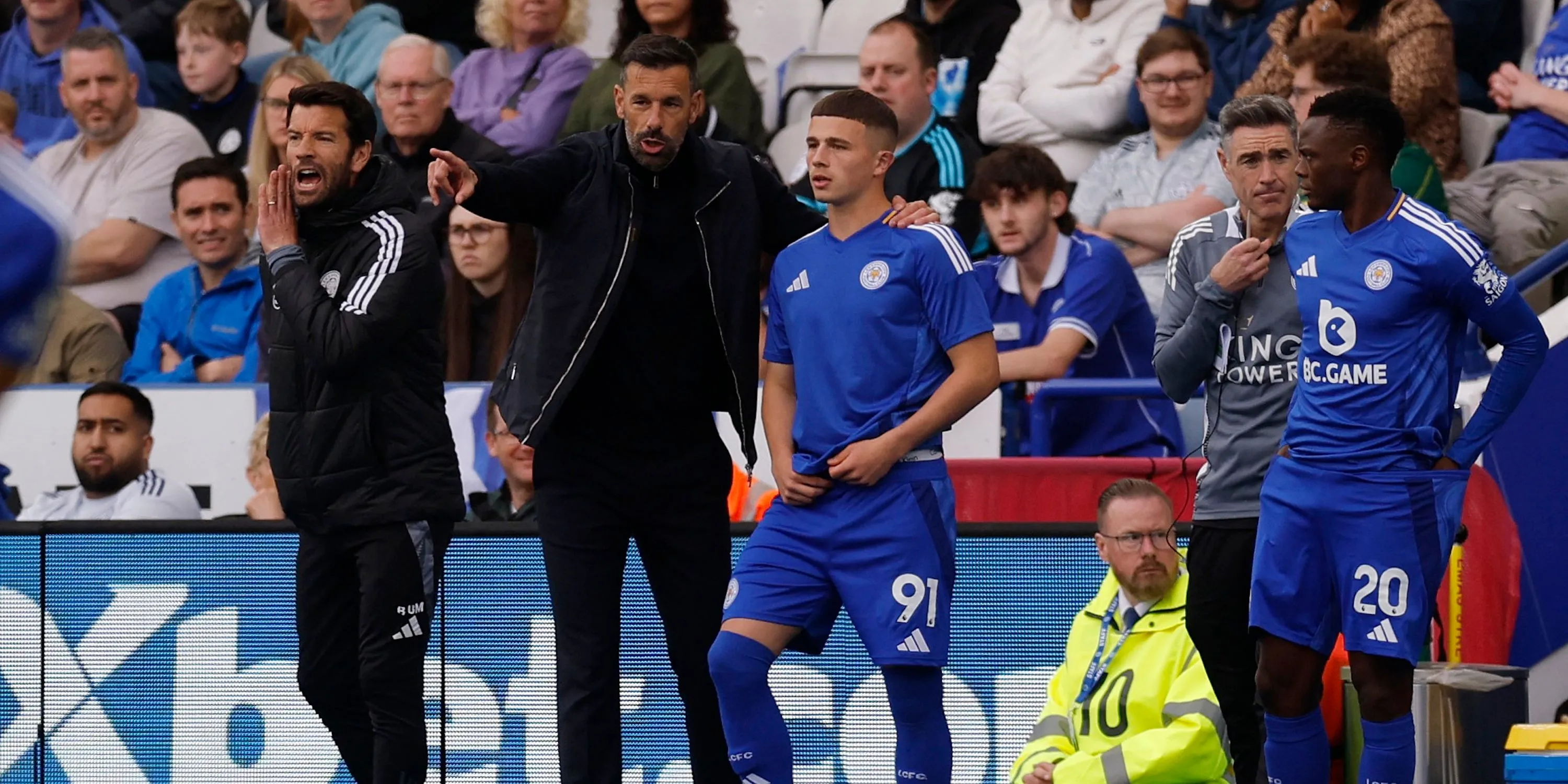 Jake Evans, tài năng trẻ 16 tuổi của Leicester City trong một buổi tập