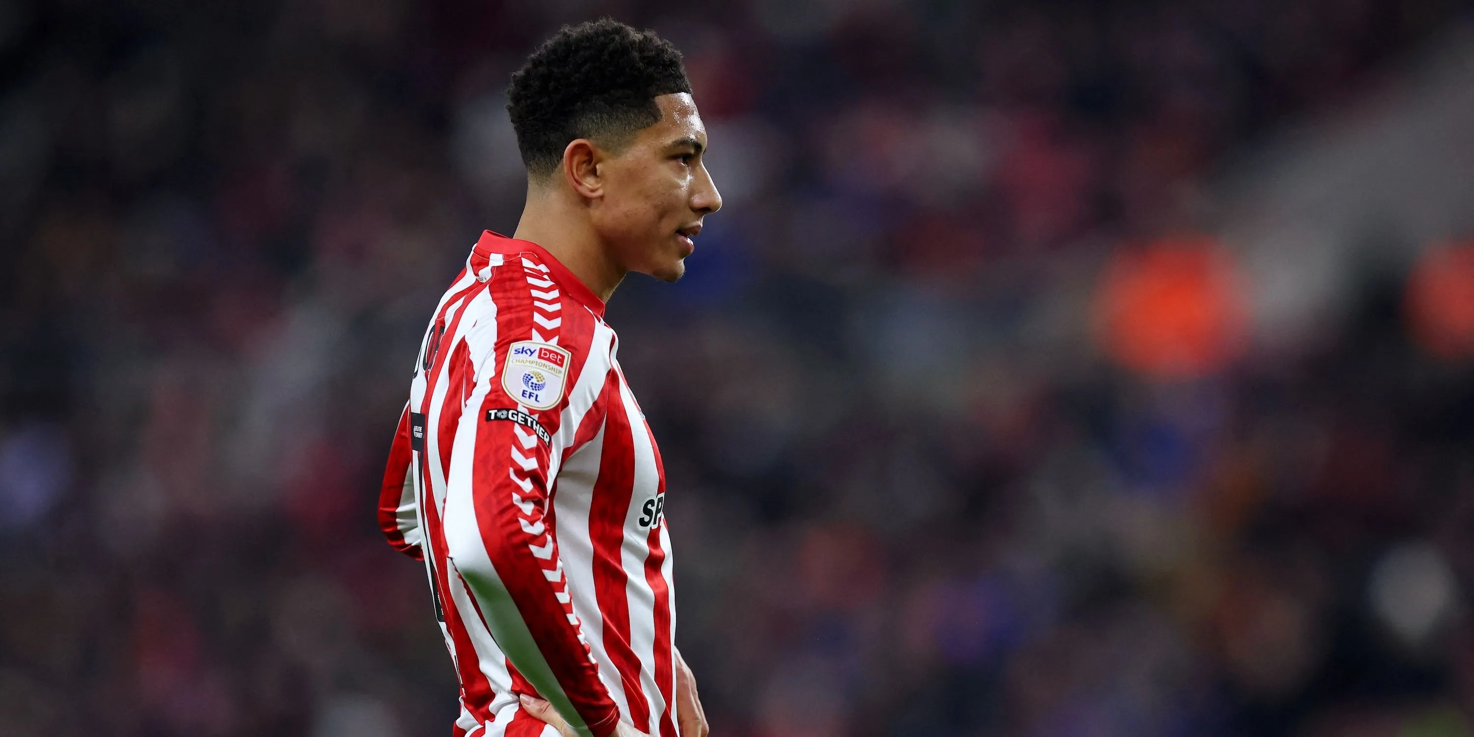 Jobe Bellingham thi đấu cho Sunderland tại Championship
