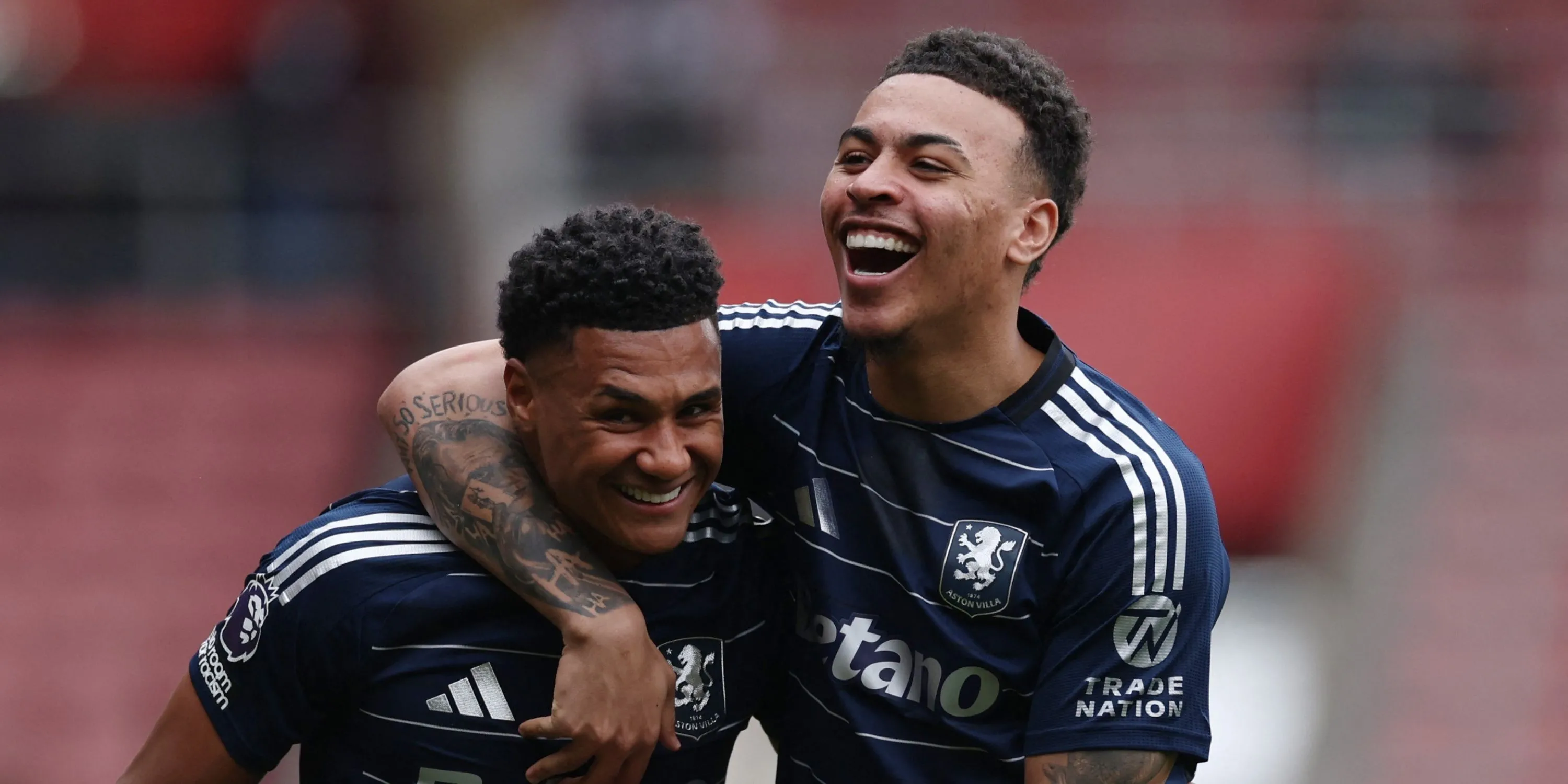 Ollie Watkins ăn mừng bàn thắng cho Aston Villa tại Premier League