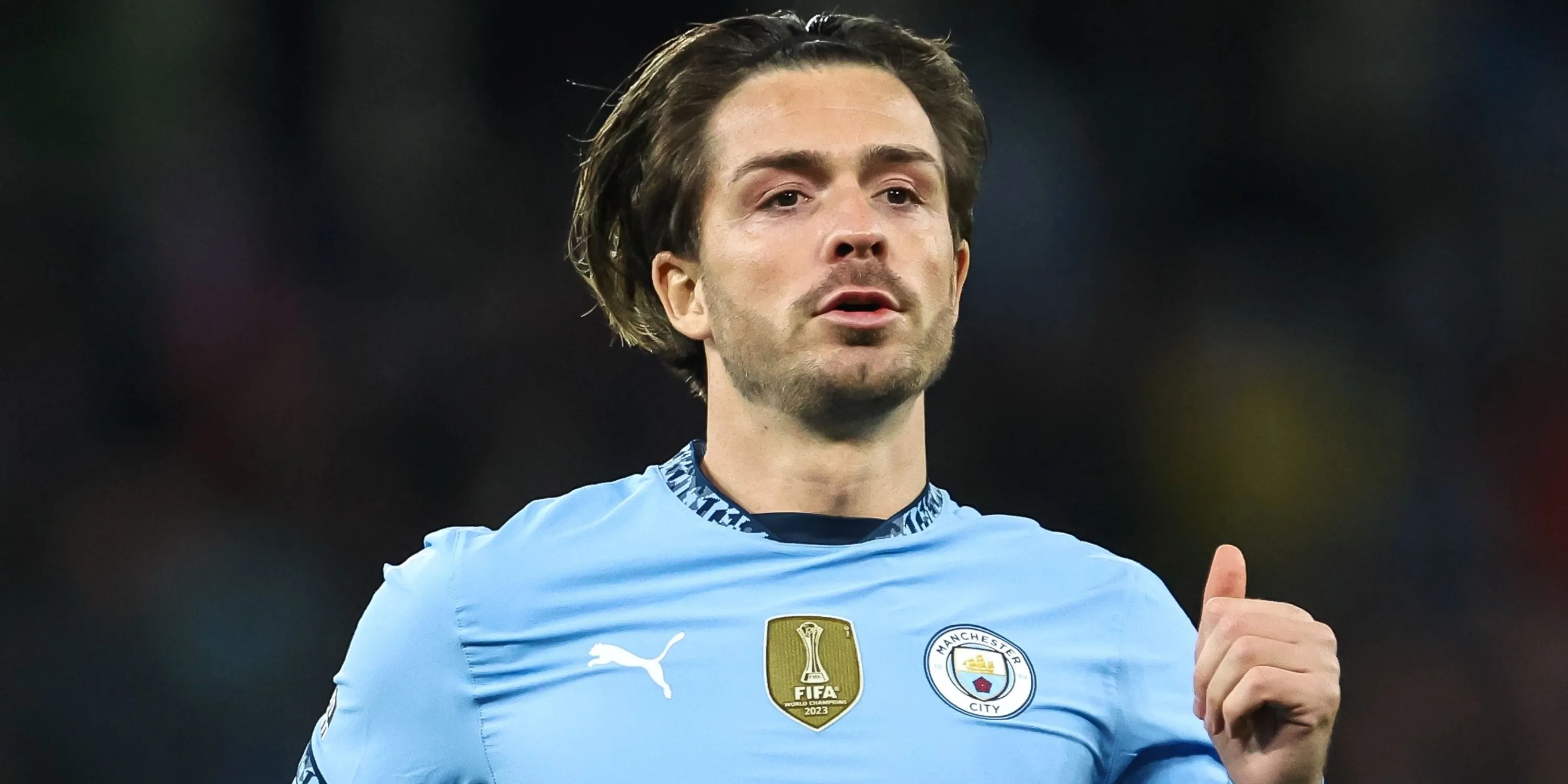 Jack Grealish trong một pha xử lý bóng cho Manchester City