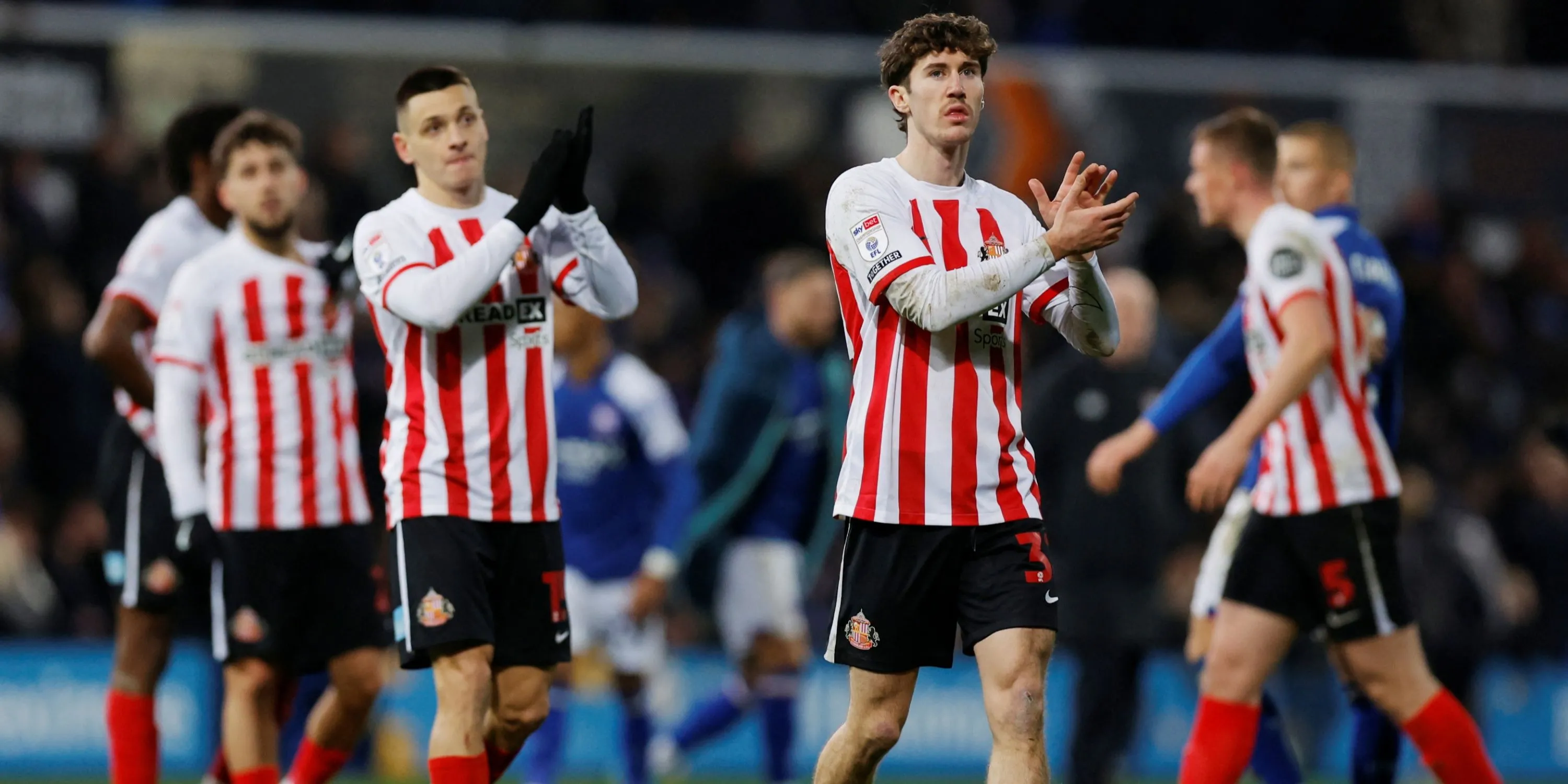 Trai Hume cầu thủ của Sunderland