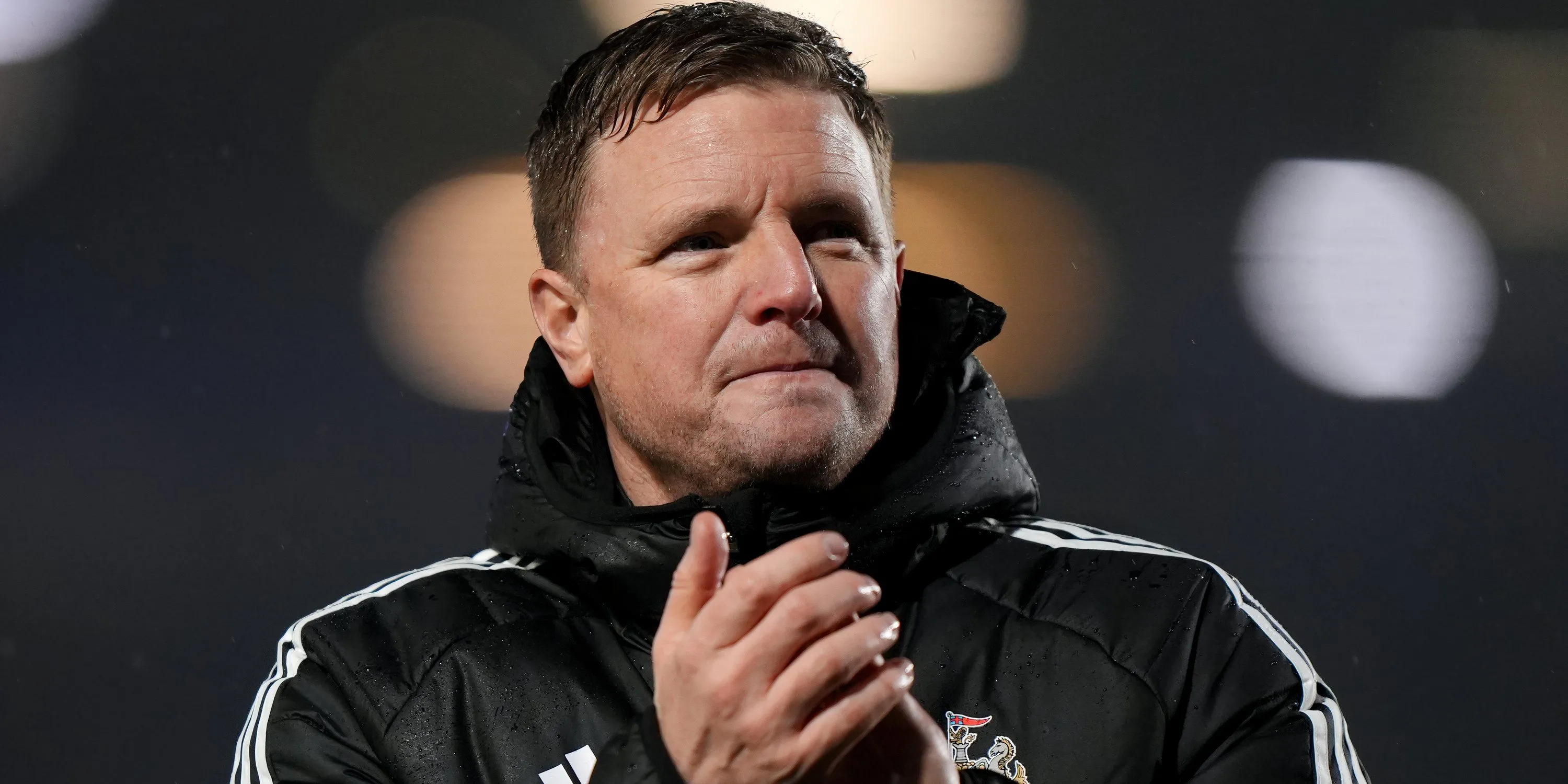 HLV Eddie Howe của Newcastle United trên sân tập