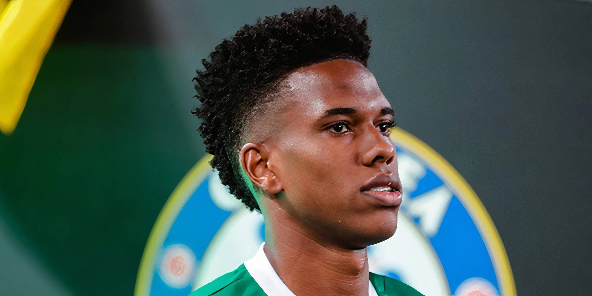Willian Estevao, biệt danh 'Messinho', trong màu áo Palmeiras, sẵn sàng gia nhập Chelsea.