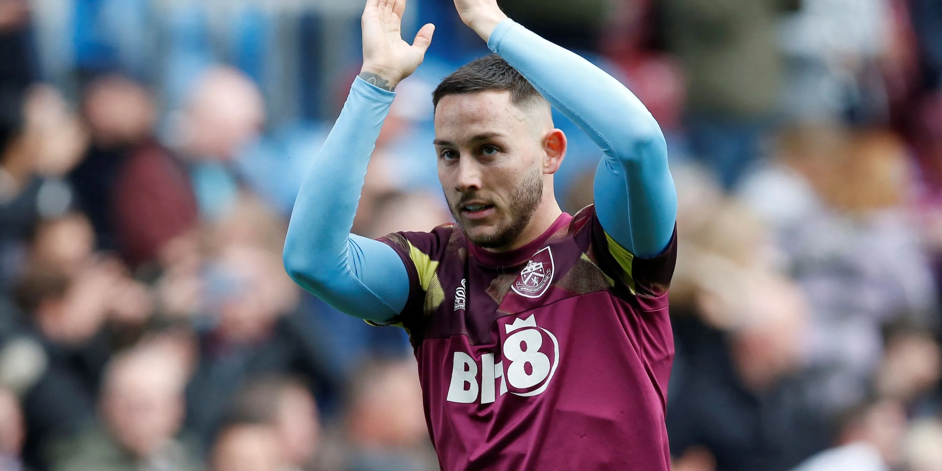 Josh Brownhill thi đấu ấn tượng cho Burnley, cho thấy tiềm năng ở giải Ngoại hạng Anh