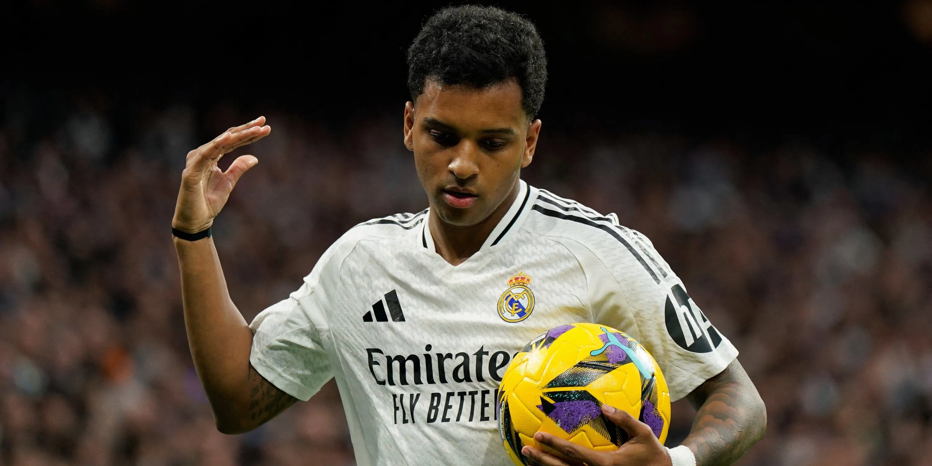 Rodrygo trong màu áo Real Madrid, ngôi sao được Liverpool theo đuổi