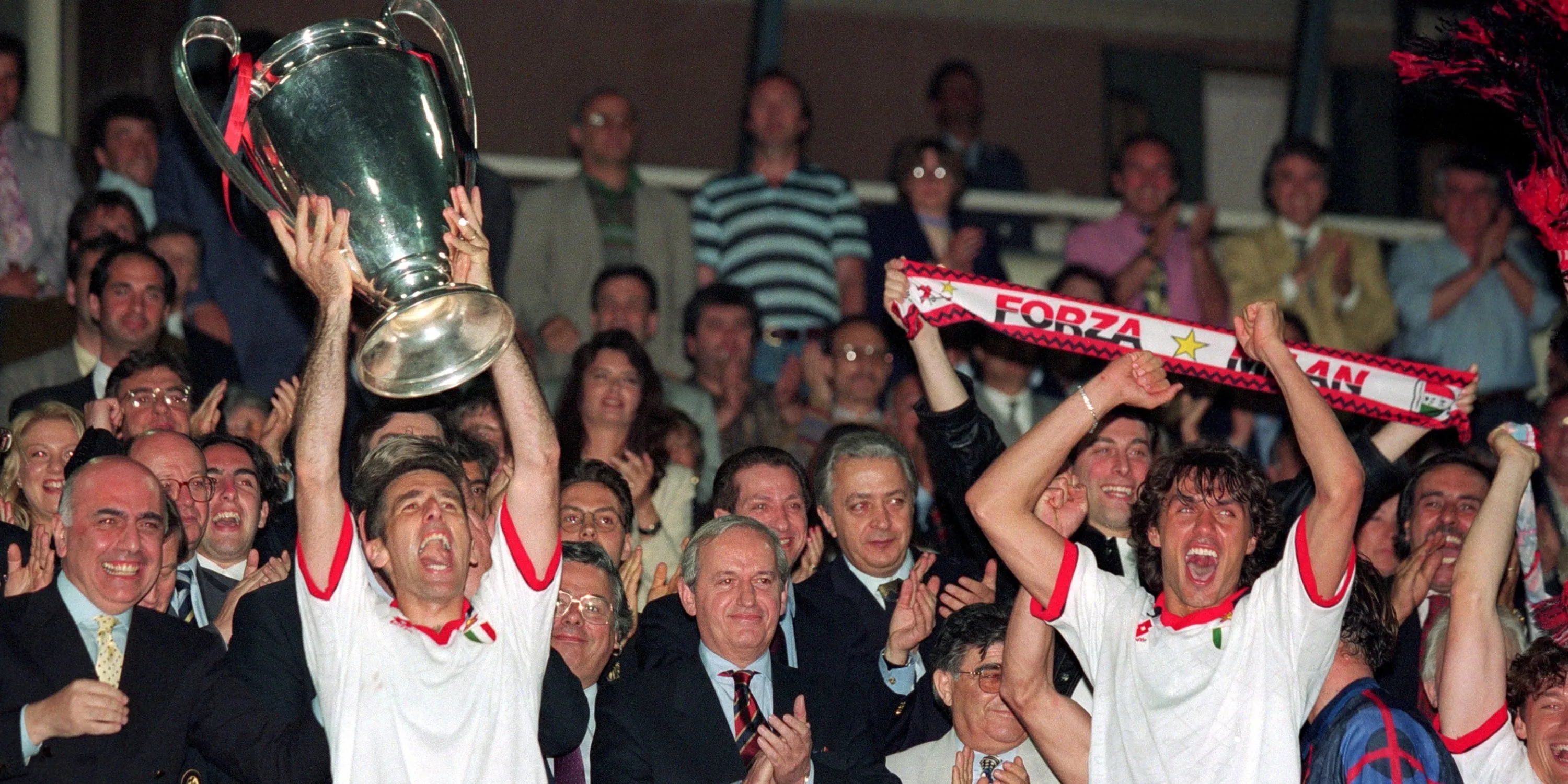 Mauro Tassotti trong màu áo AC Milan, hậu vệ phải dày dạn kinh nghiệm và kỷ luật