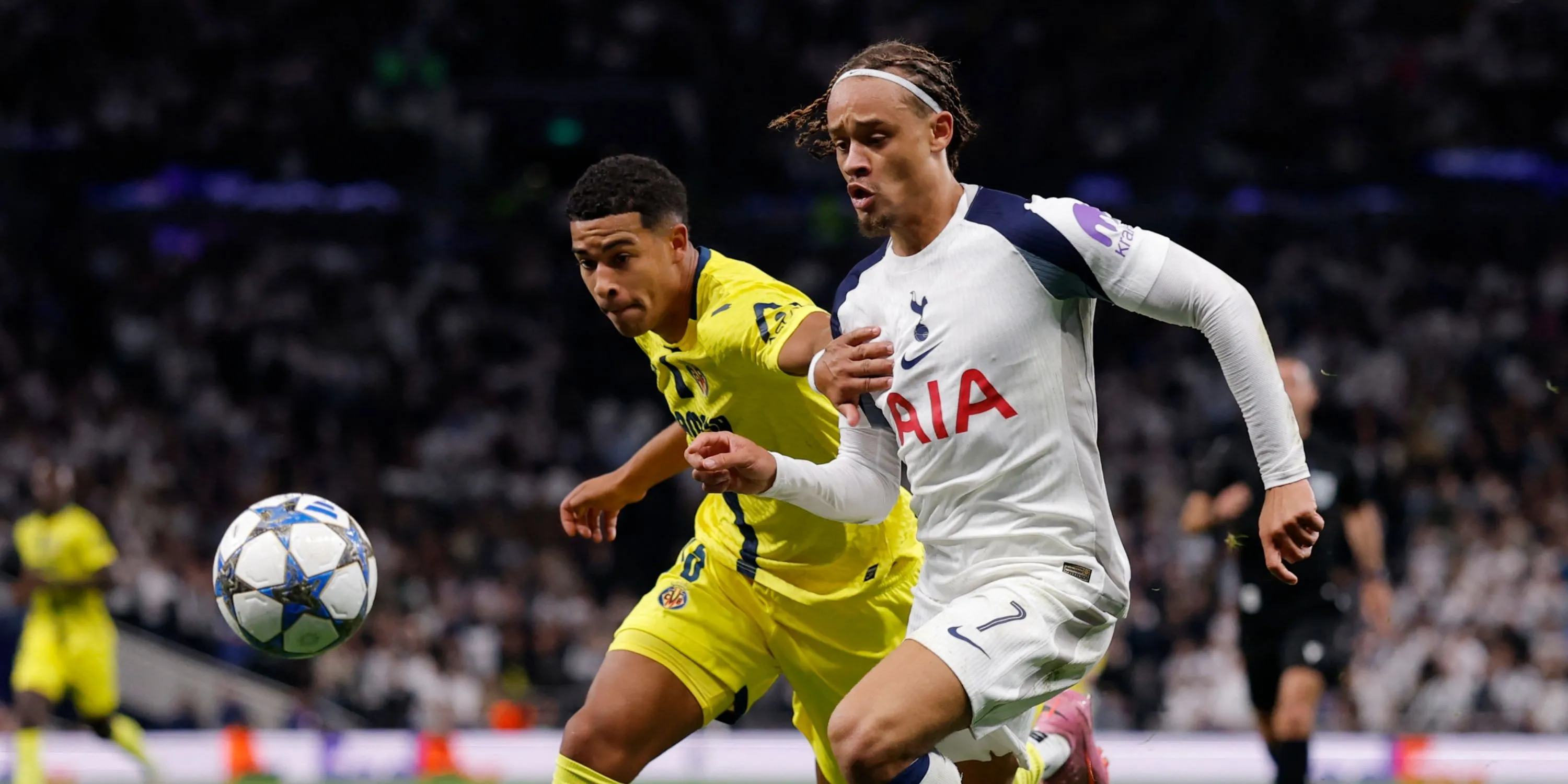 Simons từng tỏa sáng tại Leipzig nhưng gặp khó ở Tottenham