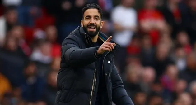 HLV Ruben Amorim trong buổi họp báo trước trận